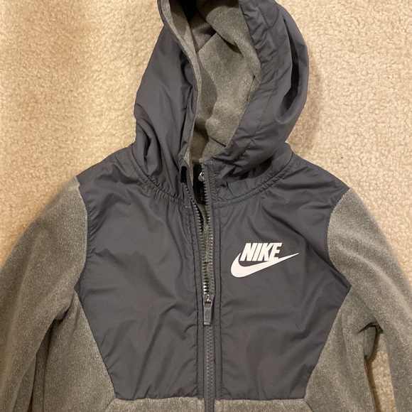Nike XS Kids jacket - Picture 3 of 3